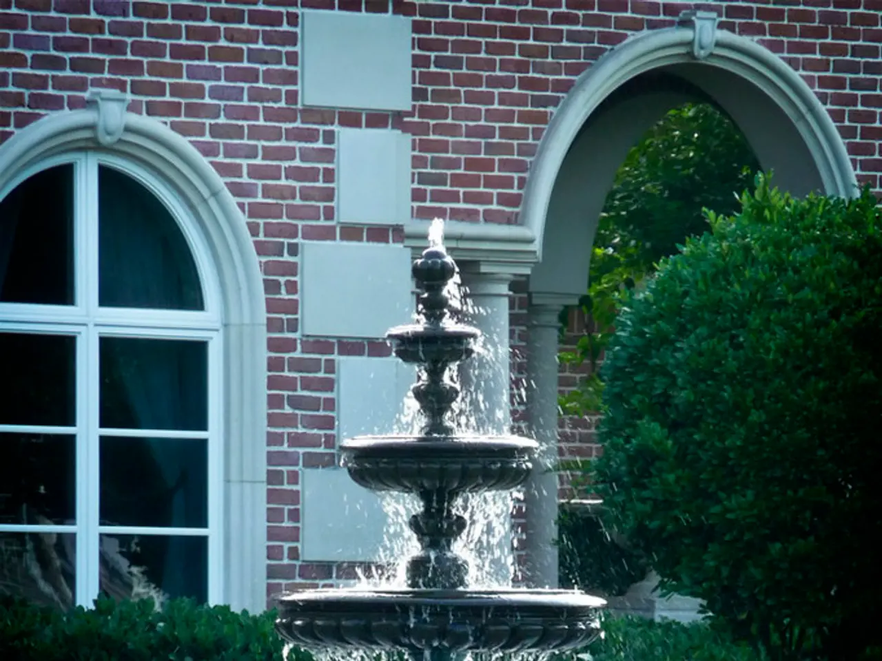 Exquisite and delightfully titled residence in a highly sought-after location in Cornwall