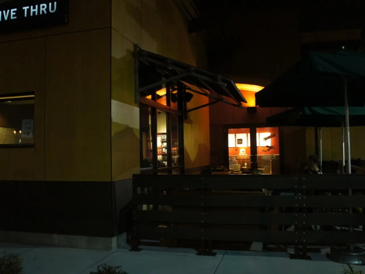 Comedian in Ontario aims to set new world record for the biggest yard sale event