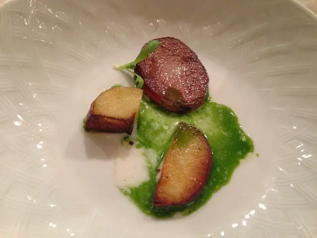 Chili Bowl on U Street owned by Ben to momentarily shut down for extensive mendings.