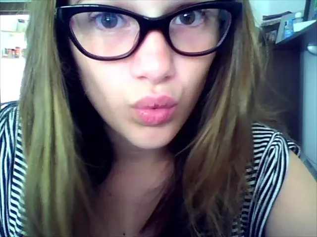 Has there been a time when I shared a picture of myself wearing eyeglasses with my outfit?