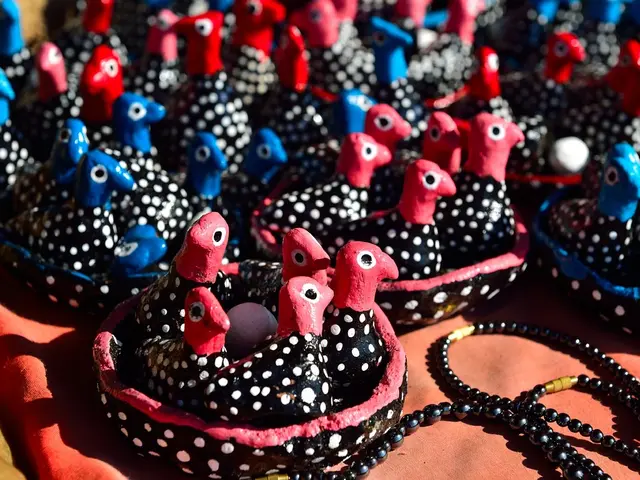 Guide on Saltwater Pearls vs. Freshwater Pearls: Which One to Opt For