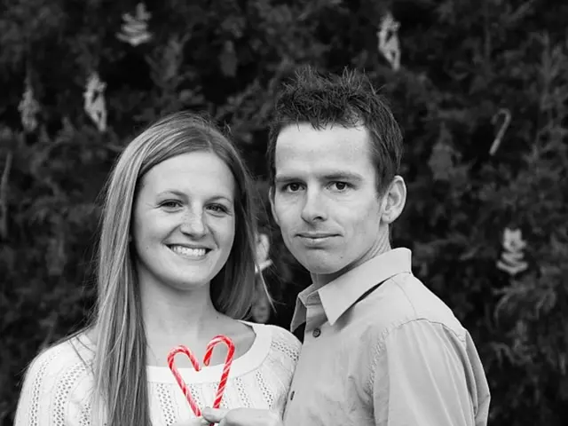 Craft strawflower wreaths for delightful, organic Christmas embellishments this holiday season