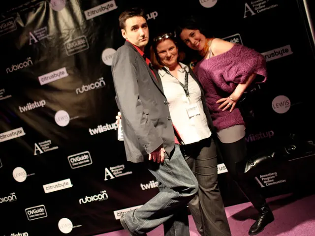 Strategies for Offline Advertising: Increase Local Interaction and Monitor Results