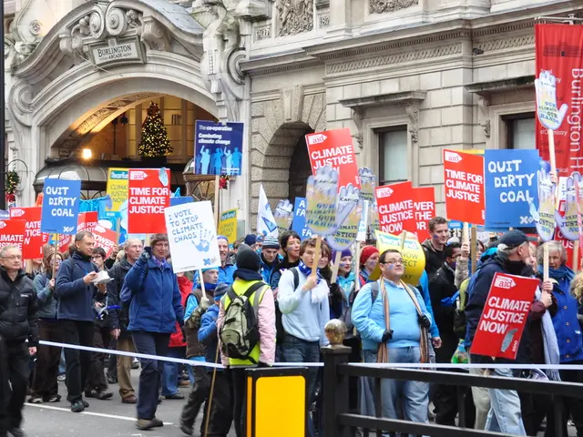 Afternoon sessions open for social gatherings