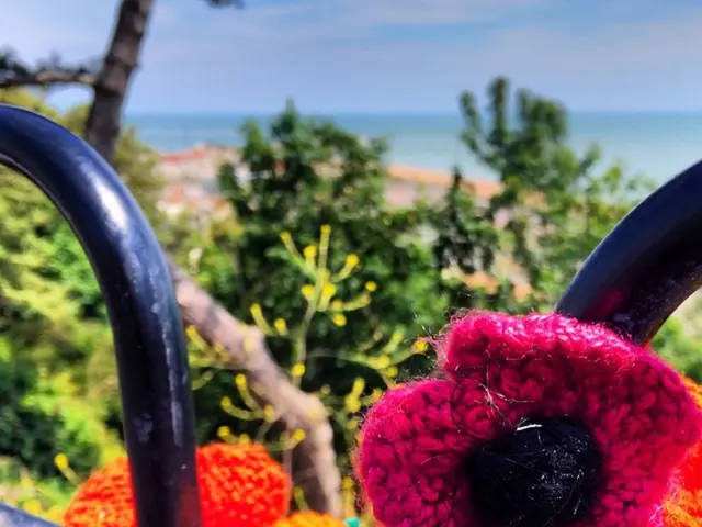 Affordable opportunity to acquire an Arc'teryx women's fleece for outdoor excursions, offering...