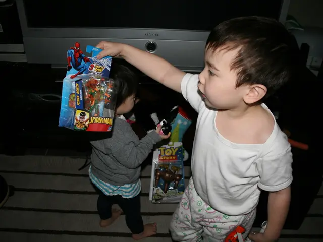 Quick Guide for Crafting a Spider Web Decor