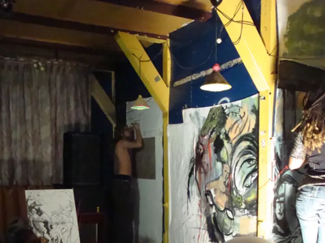 Kitchen DIY or Disaster? Resolving the Question: Should One Paint Kitchen Cabinets Oneself?