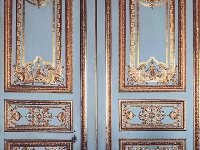 Simple Guide for Clay Pot Stenciling