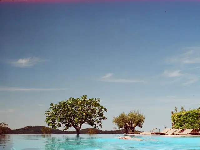 Struggles persist for Braunschweig's outdoor bathing facilities due to adverse weather conditions -...