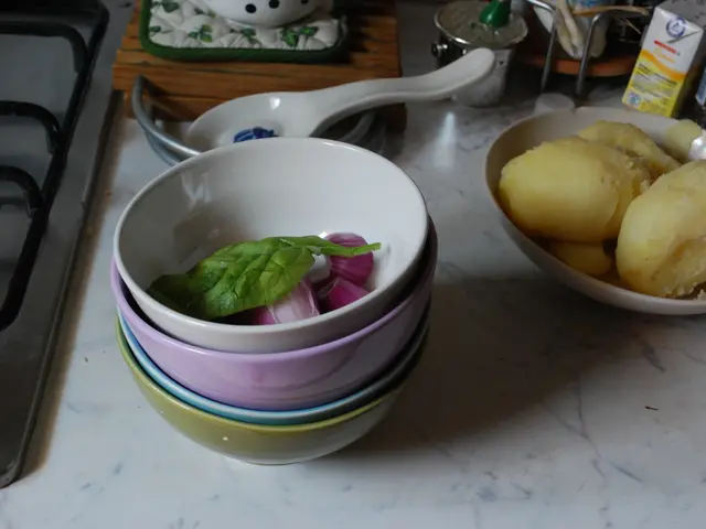 Maintaining liver health and enhancing detoxification through dietary choices