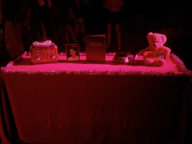 Celebrating a Friend's Summer Birthday? Here's a List of 25 perfect Gift Ideas for Them