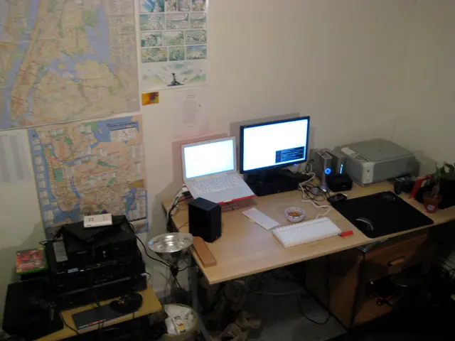 Eliminating Virtual Clutter with Digital Minimalism - My New Goal is a Cleaner, Less Cluttered...