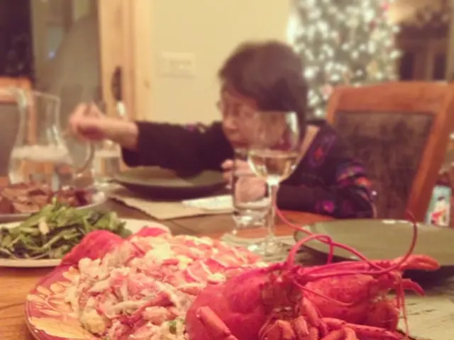 Impact and Response: Am I Wrong for Asking My Spouse to Consume His Christmas Meal at Home?