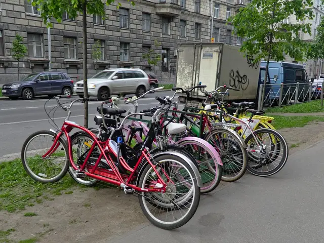 Enclosed Park in Göhlbachtal: Entire park fully barricaded and access restricted.