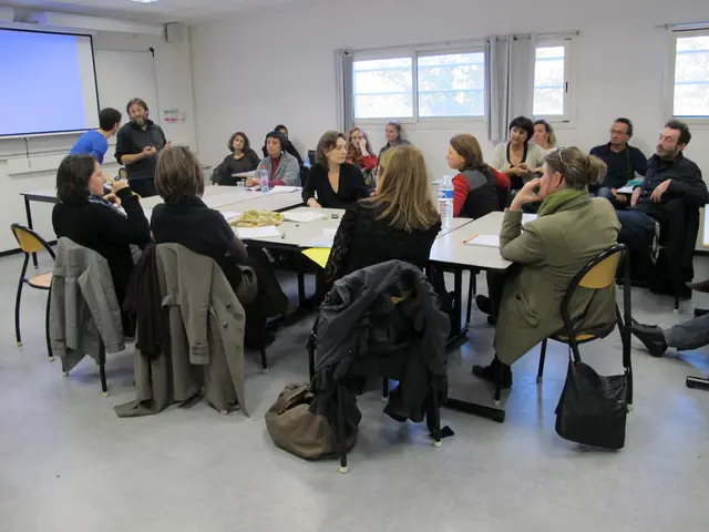 WhatsApp Explores Linear Responses: Upcoming Update Could Redefine Your Messages' Organization