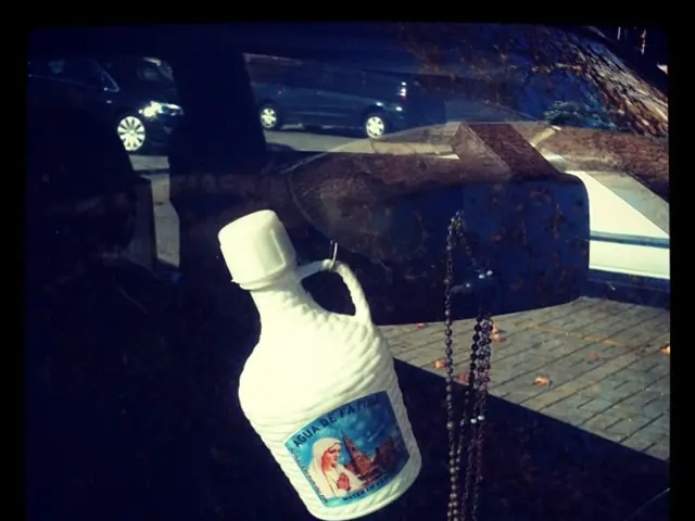 Custom-made Rolls-Royce Cullinan boasts a unique hand-applied celestial roof lining